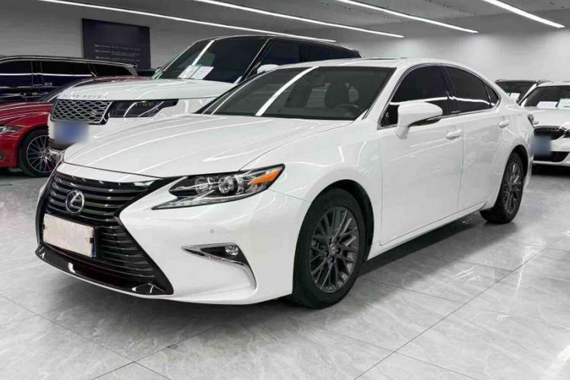 Used Lexus ES 2017 200 30th Anniversary Edition Front Left 45 Deg
