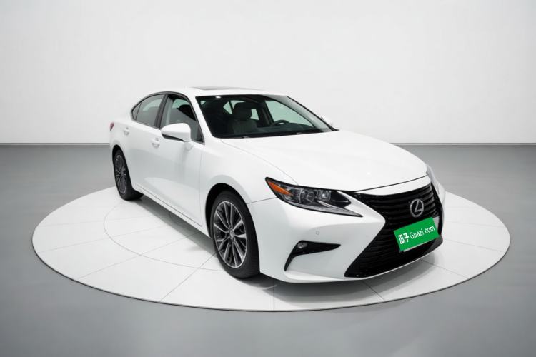 Used Lexus ES 2017 200 30th Anniversary Edition Front Right 45 Deg