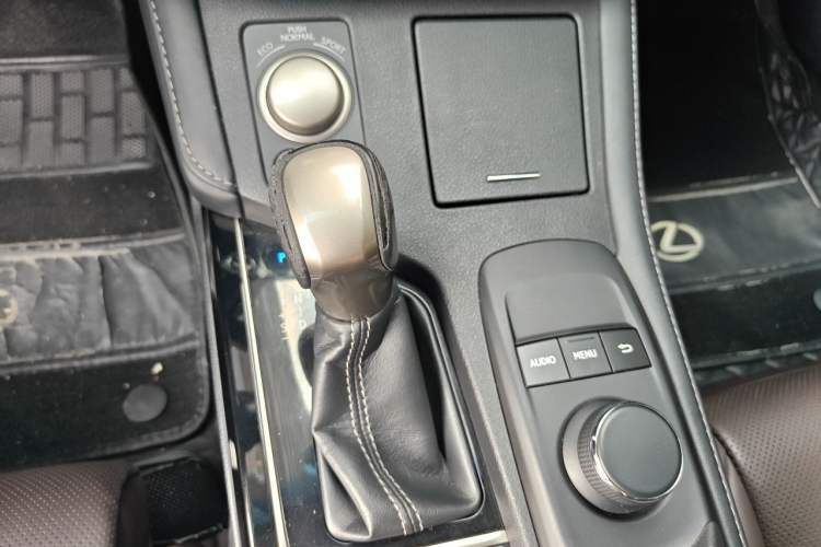 Used Lexus ES 2017 200 30th Anniversary Edition Gear Lever