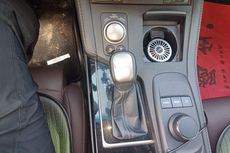Used Lexus ES 2017 200 30th Anniversary Edition Gear Lever