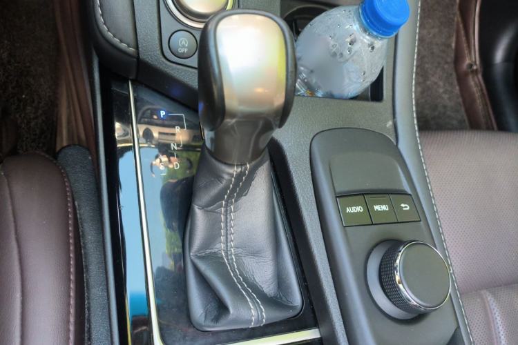 Used Lexus ES 2017 200 30th Anniversary Edition Gear Lever