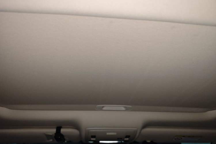 Used Lexus ES 2017 300h Mark Levinson Luxury Edition Headliner