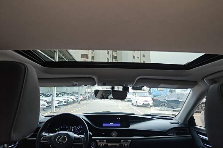 Used Lexus ES 2017 200 30th Anniversary Edition Headliner