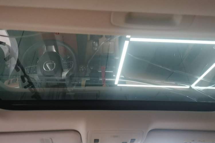 Used Lexus ES 2017 300h Mark Levinson Comfort Edition Headliner
