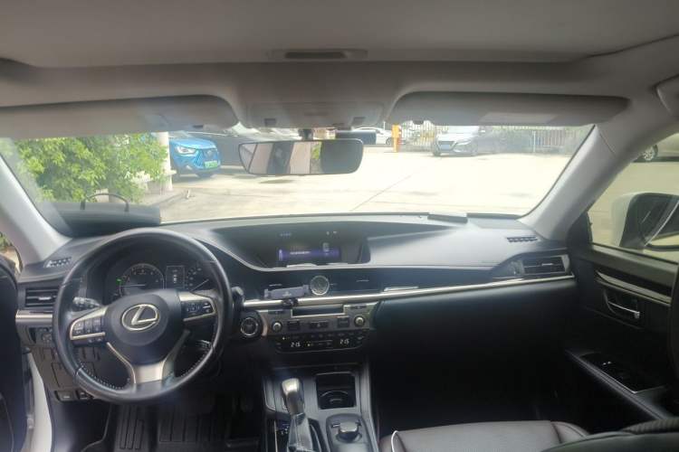 Used Lexus ES 2017 200 30th Anniversary Edition Headliner