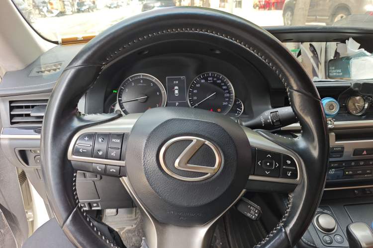 Used Lexus ES 2017 200 30th Anniversary Edition Instrument Cluster