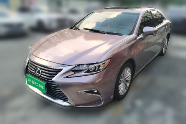 Ojetý Lexus ES 2017 200 30th Anniversary Edition