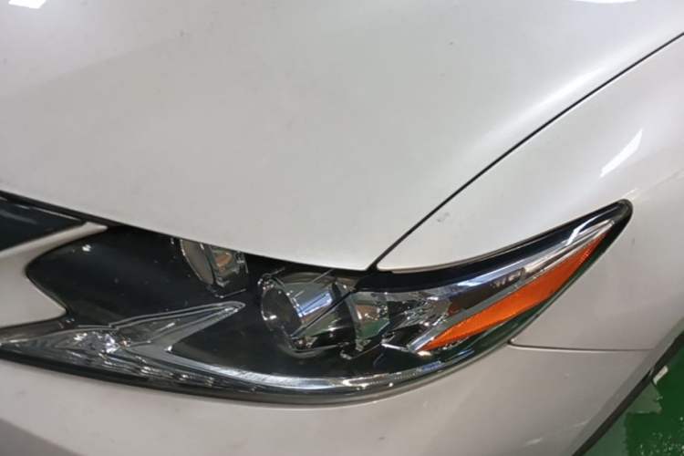Used Lexus ES 2017 200 30th Anniversary Edition Left Front Headlight