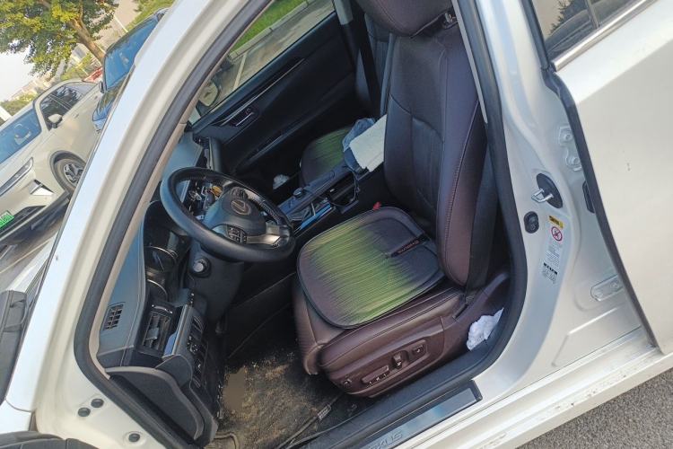 Used Lexus ES 2017 200 30th Anniversary Edition Left Front Seat