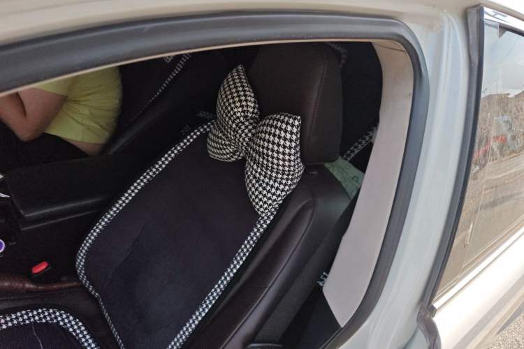 Used Lexus ES 2017 200 30th Anniversary Edition Left Front Seat