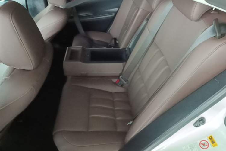 Used Lexus ES 2017 200 30th Anniversary Edition Left Rear Seat