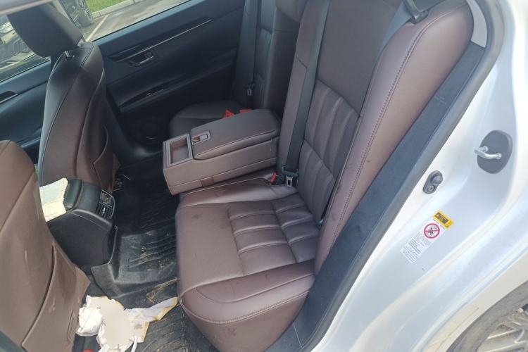 Used Lexus ES 2017 200 30th Anniversary Edition Left Rear Seat