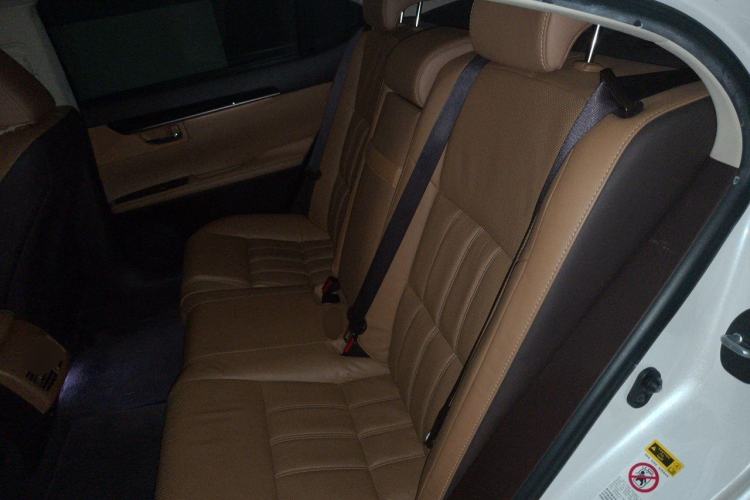 Used Lexus ES 2017 250 Mark Levinson Luxury Edition Left Rear Seat