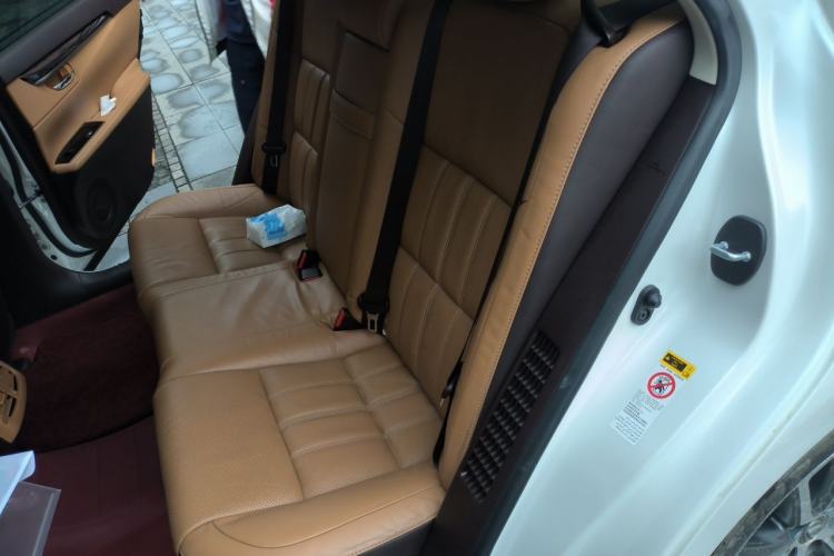 Used Lexus ES 2017 300h Mark Levinson Luxury Edition Left Rear Seat