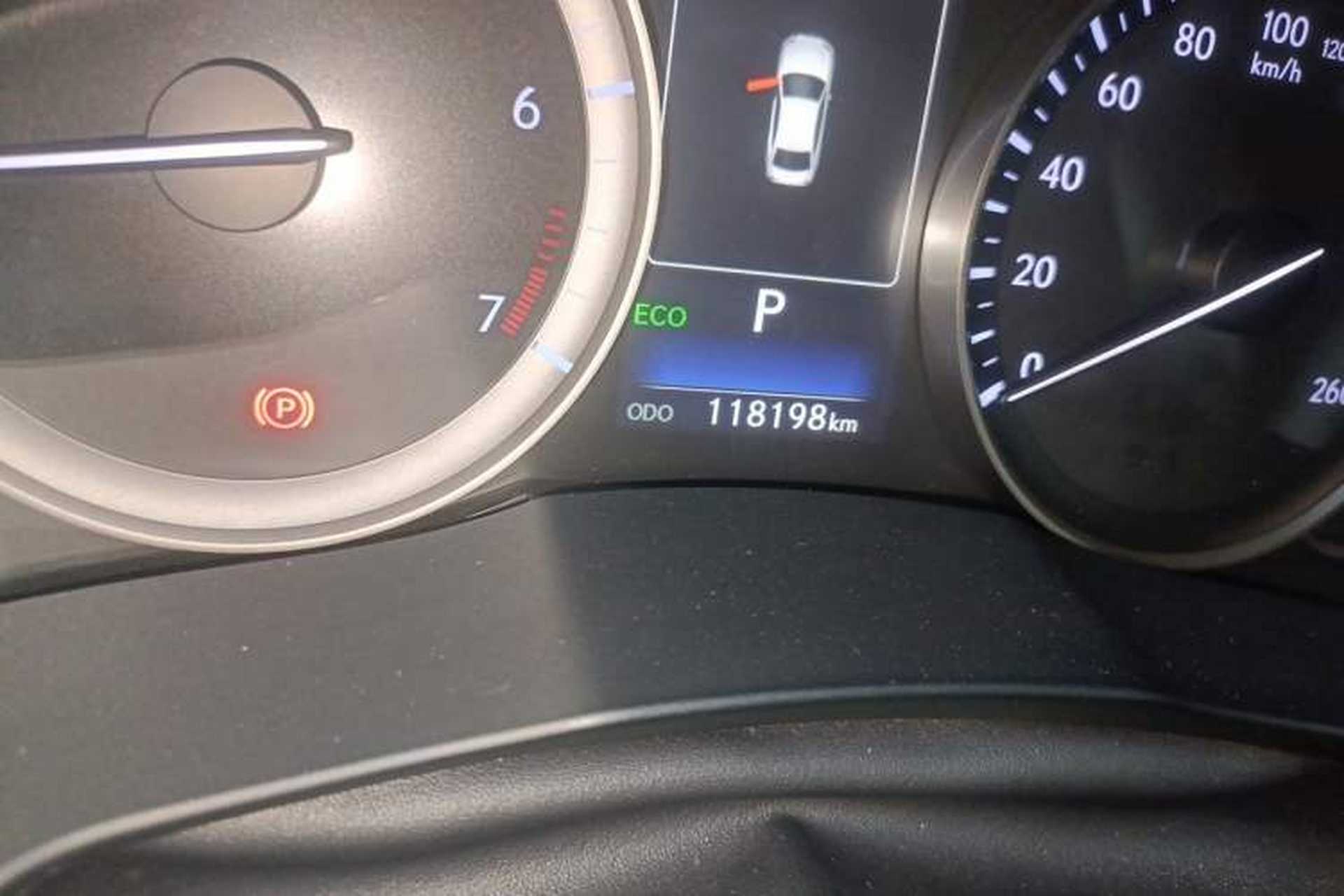 Used Lexus ES 2017 200 30th Anniversary Edition Odometer Close Up