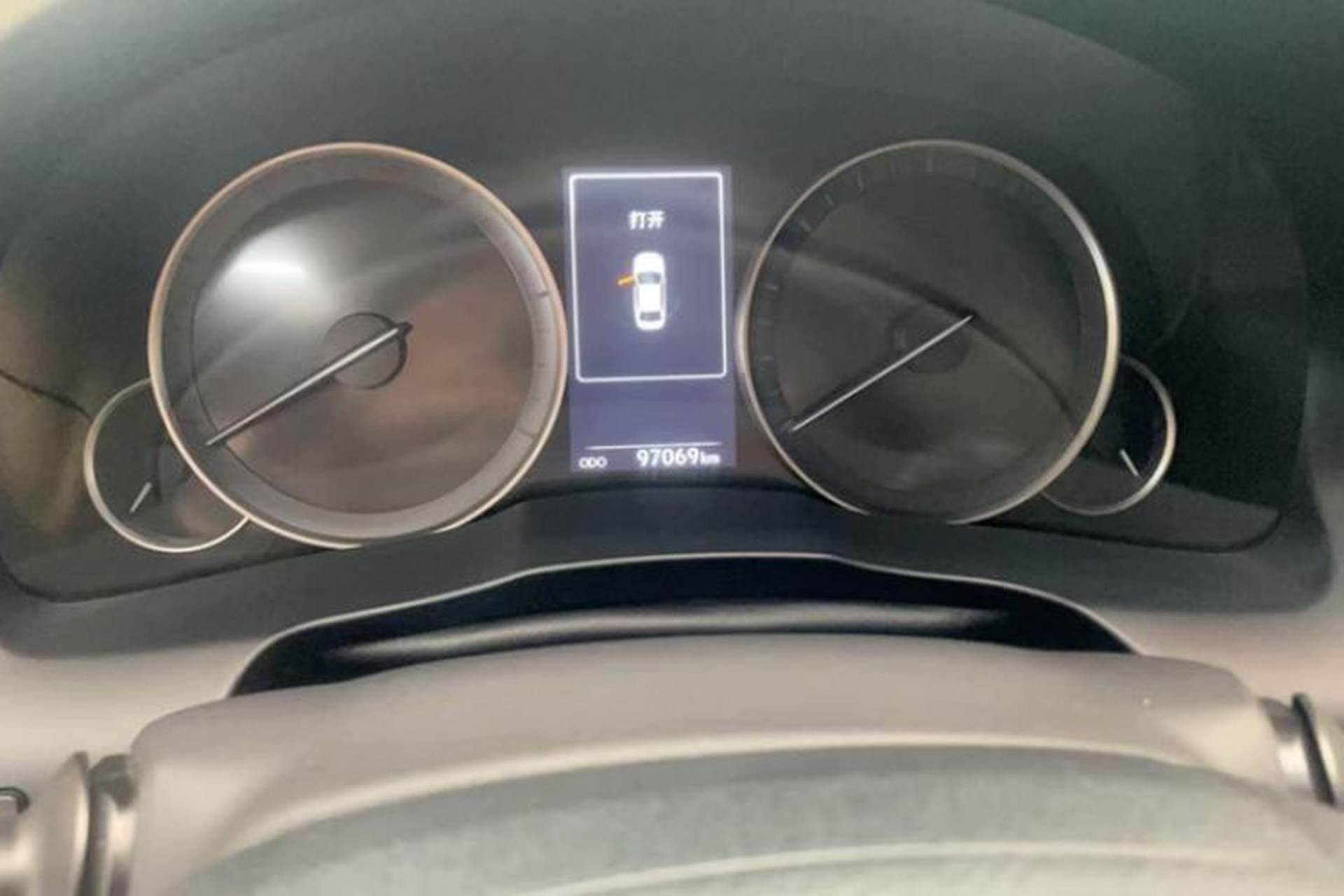 Used Lexus ES 2017 200 30th Anniversary Edition Odometer Close Up
