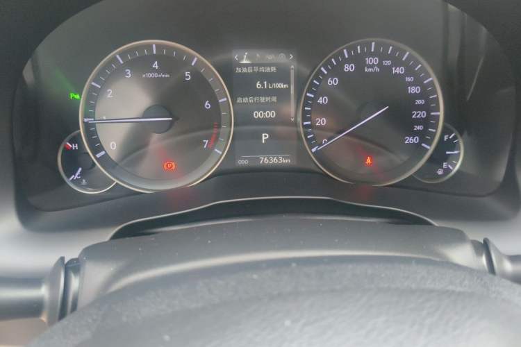 Used Lexus ES 2017 200 30th Anniversary Edition Odometer Close Up