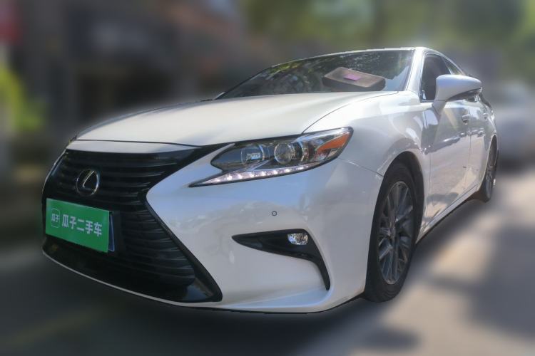 Used Lexus ES 2017 200 30th Anniversary Edition Guazi used car, China used car export, Used car for sale, Used cars, Cheapest cars for sale