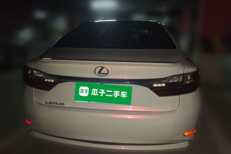 Used Lexus ES 2017 200 30th Anniversary Edition Rear
