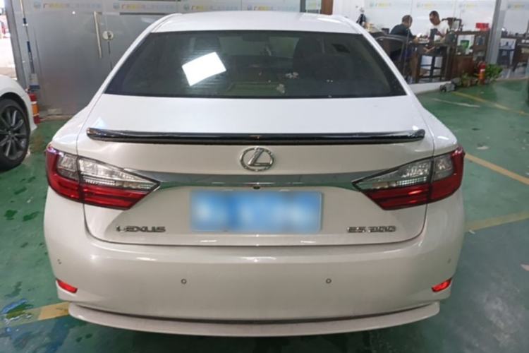 Used Lexus ES 2017 200 30th Anniversary Edition Rear