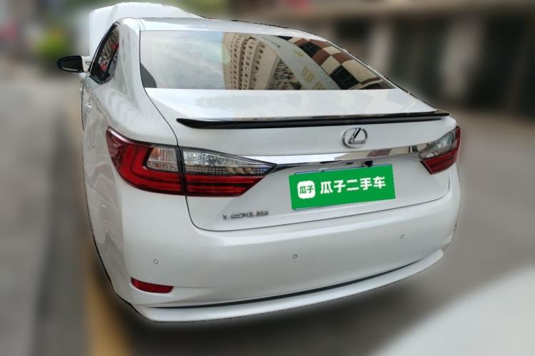 Used Lexus ES 2017 200 30th Anniversary Edition Rear