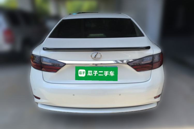 Used Lexus ES 2017 200 30th Anniversary Edition Rear