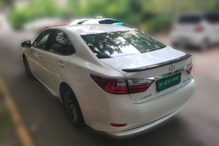 Used Lexus ES 2017 200 30th Anniversary Edition Rear Left 45 Deg