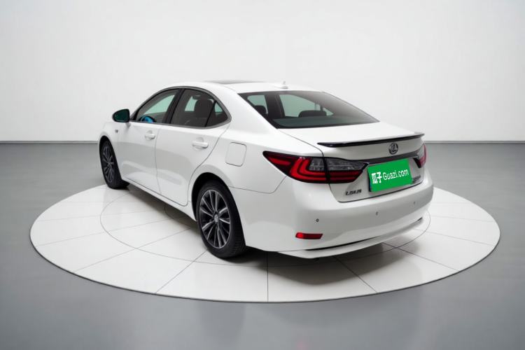 Used Lexus ES 2017 200 30th Anniversary Edition Rear Left 45 Deg