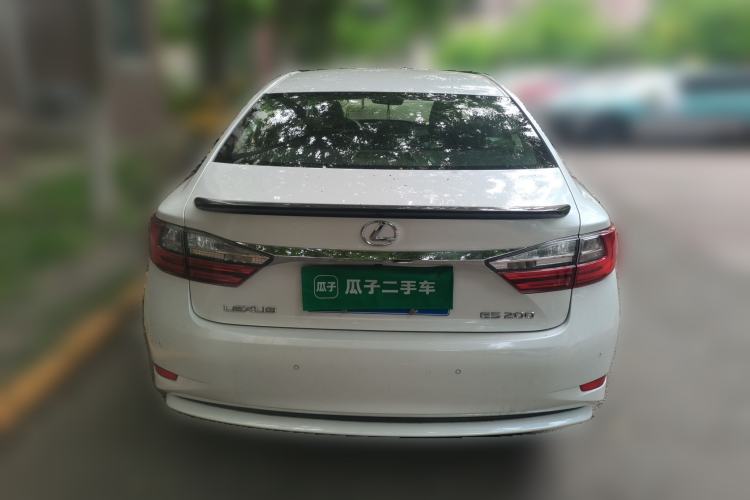 Used Lexus ES 2017 200 30th Anniversary Edition Rear