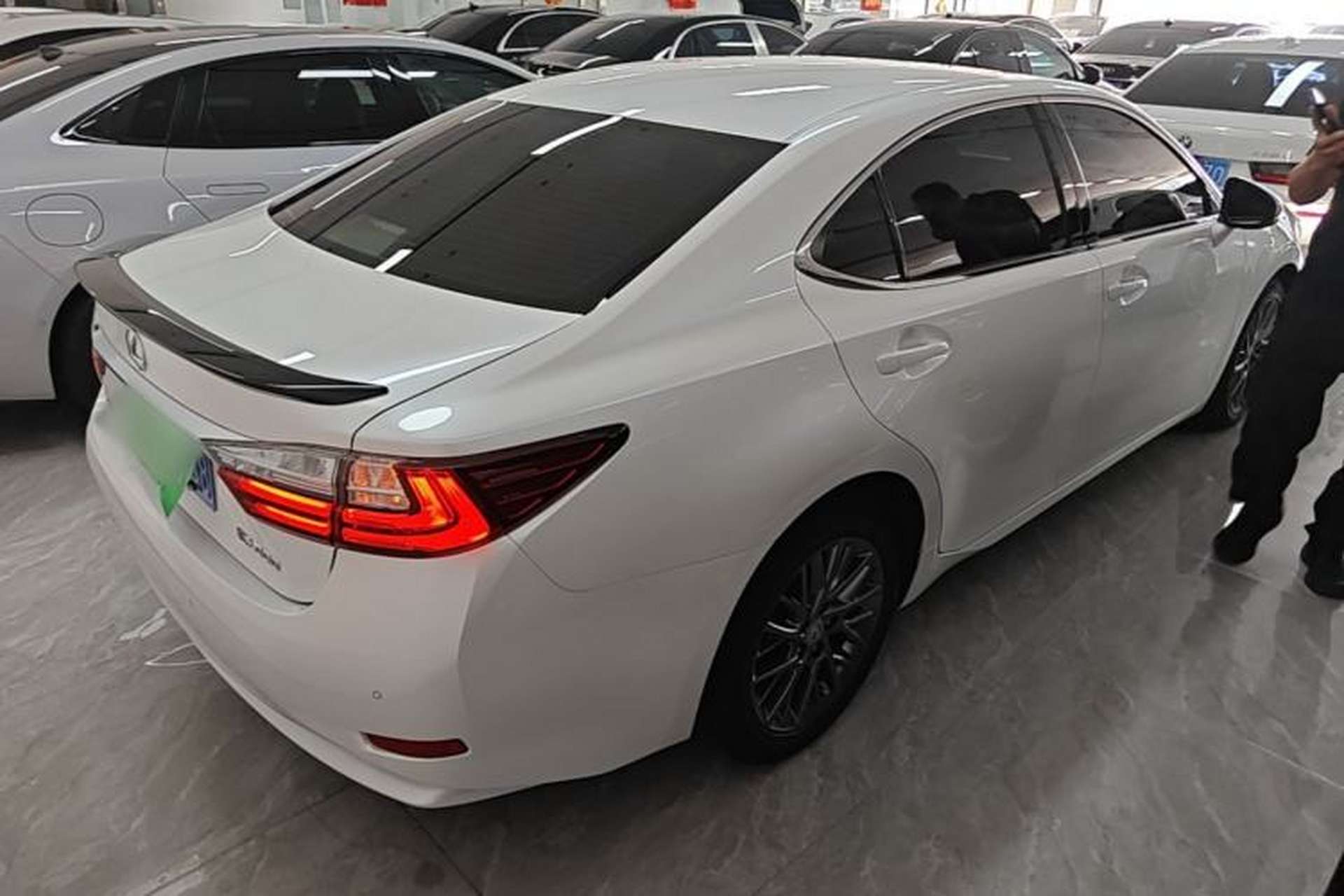 Used Lexus ES 2017 200 30th Anniversary Edition Rear Right 45 Deg