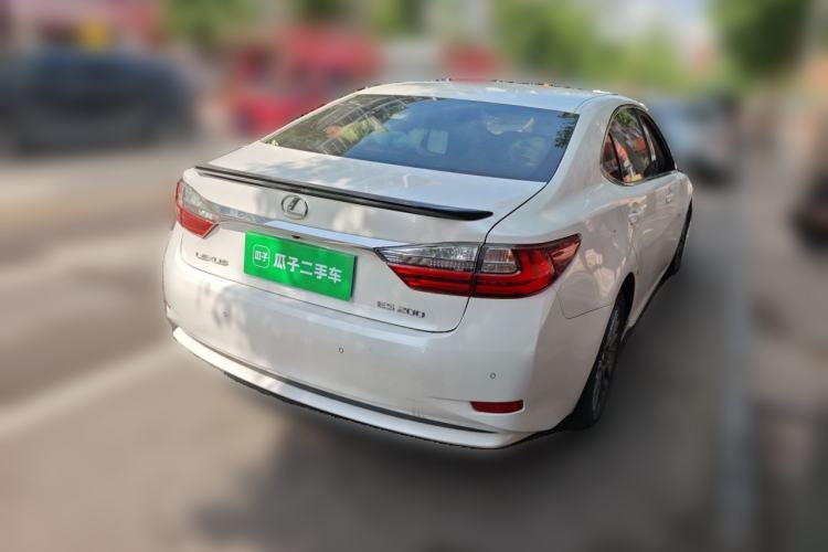 Used Lexus ES 2017 200 30th Anniversary Edition Rear Right 45 Deg