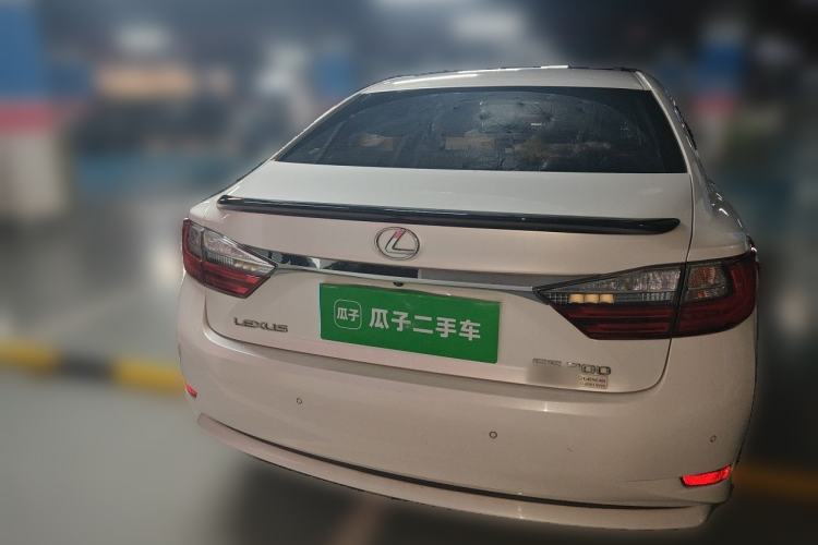 Used Lexus ES 2017 200 30th Anniversary Edition Rear