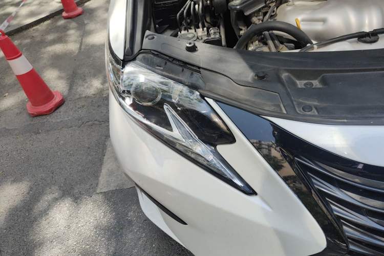 Used Lexus ES 2017 200 30th Anniversary Edition Right Front Headlight