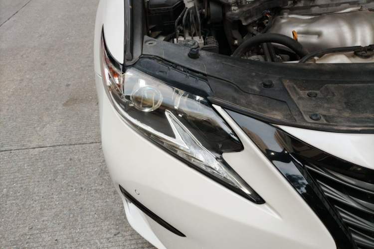 Used Lexus ES 2017 200 30th Anniversary Edition Right Front Headlight