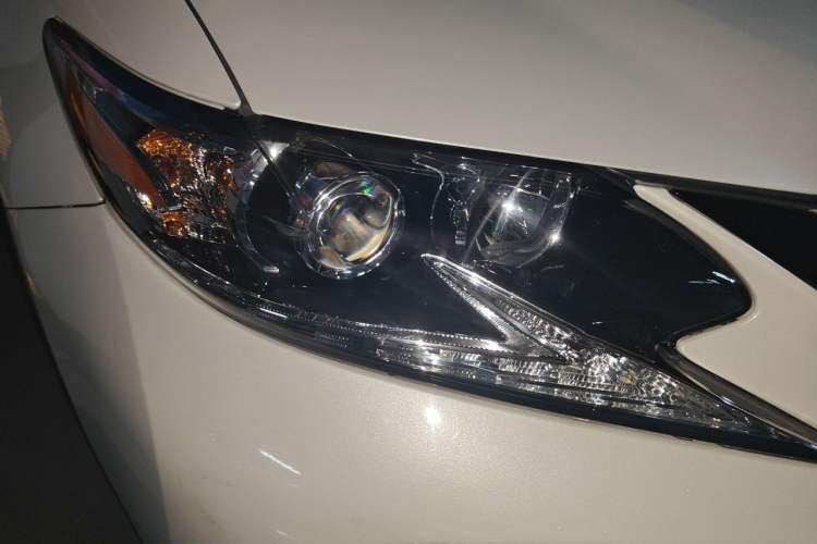Used Lexus ES 2017 200 30th Anniversary Edition Right Front Headlight