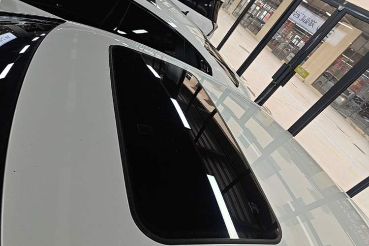 Used Lexus ES 2017 300h Mark Levinson Comfort Edition Roof