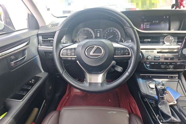 Used Lexus ES 2017 200 30th Anniversary Edition Steering Wheel