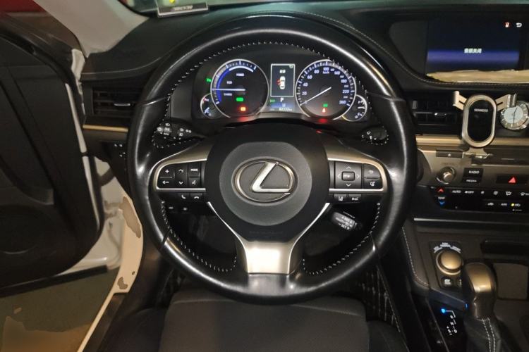 Used Lexus ES 2017 300h Mark Levinson Comfort Edition Steering Wheel