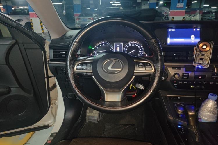 Used Lexus ES 2017 200 30th Anniversary Edition Steering Wheel