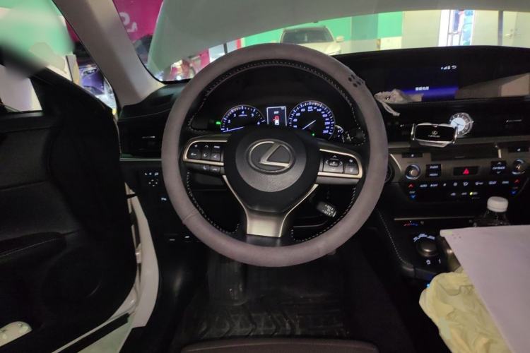 Used Lexus ES 2017 200 30th Anniversary Edition Steering Wheel