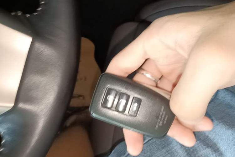 Used Lexus ES 2017 200 30th Anniversary Edition Vehicle Key