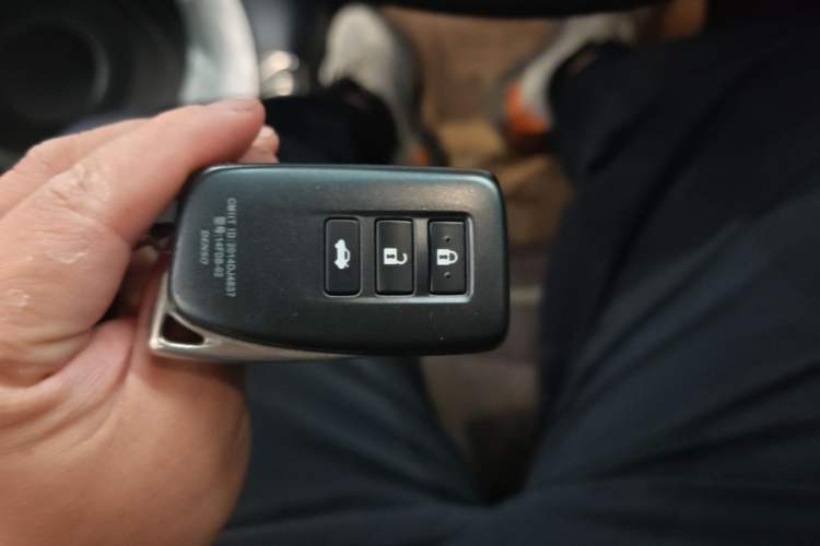 Used Lexus ES 2017 200 30th Anniversary Edition Vehicle Key