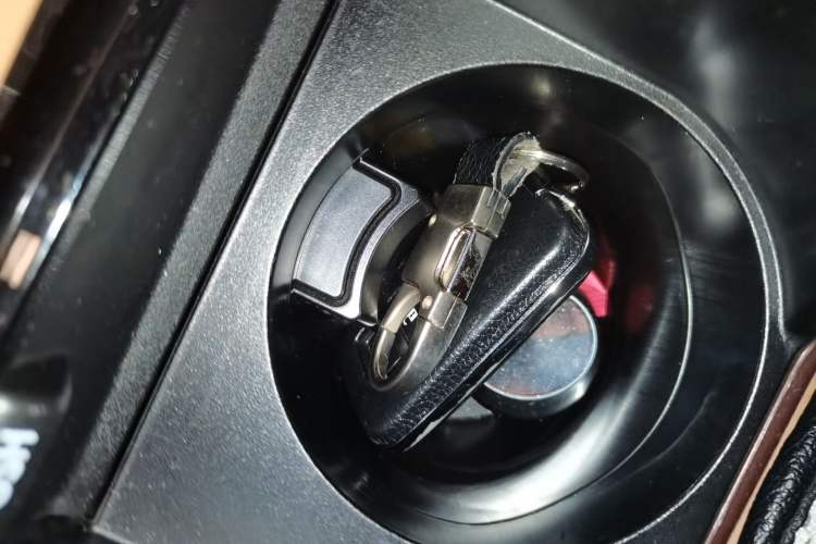 Used Lexus ES 2017 300h Mark Levinson Comfort Edition Vehicle Key