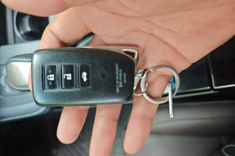 Used Lexus ES 2017 200 30th Anniversary Edition Vehicle Key