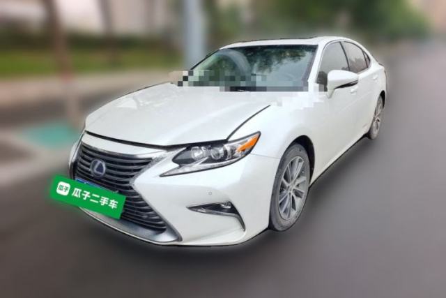 Used Lexus ES 2017 300h Mark Levinson Comfort Edition
