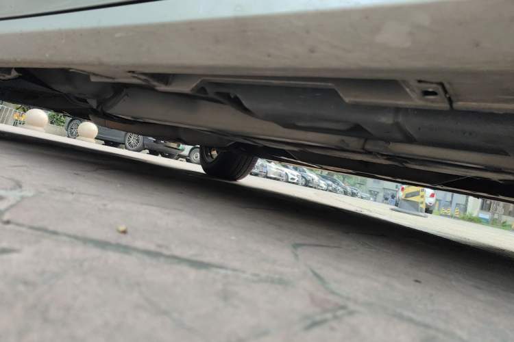 Used Lexus ES 2017 300h Mark Levinson Comfort Edition Chassis Front Left