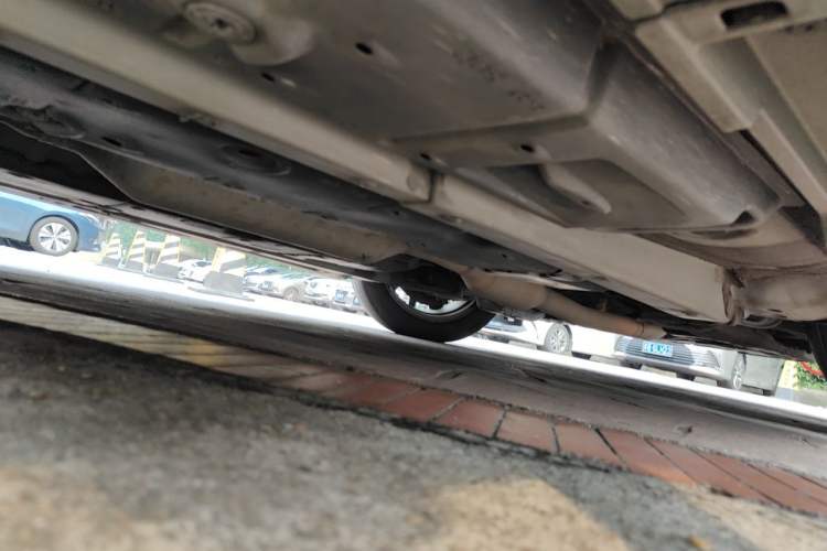 Used Lexus ES 2017 300h Mark Levinson Comfort Edition Chassis Front Right
