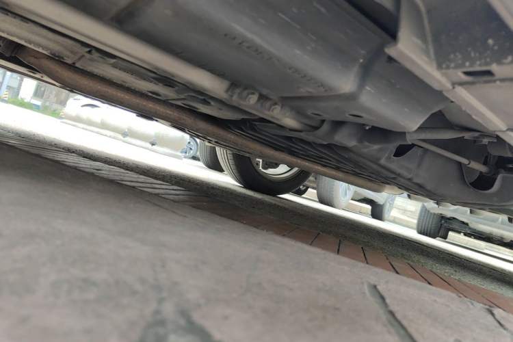 Used Lexus ES 2017 300h Mark Levinson Comfort Edition Chassis Rear Left