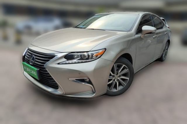 Used Lexus ES 2017 300h Mark Levinson Comfort Edition