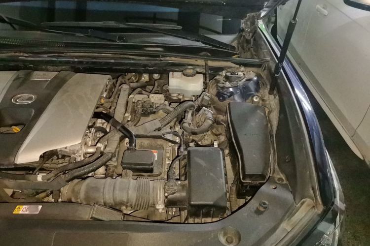 Used Lexus ES 2018 300h Premier Edition China VI Standard Engine Bay Left